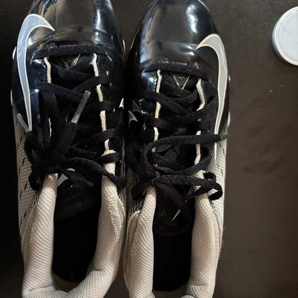 Nike Vapor Untouchable Shark 3 Football Cleats - Picture 6 of 13